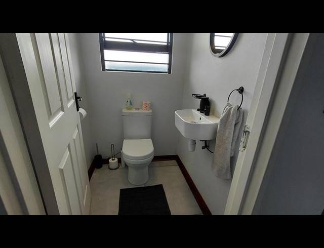 4 BEDROOM HOUSE FOR SALE IN BRACKENHURST